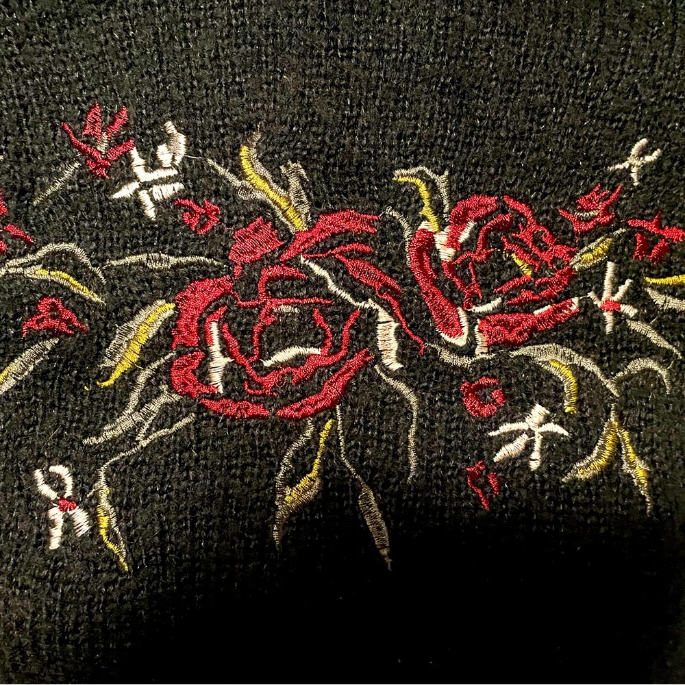 Mudd brand balloon sleeve cardigan with Rose embroidery